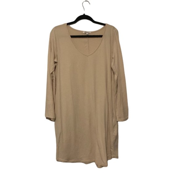 illuminative Dresses & Skirts - Illuminative Buttery Soft dress with pockets